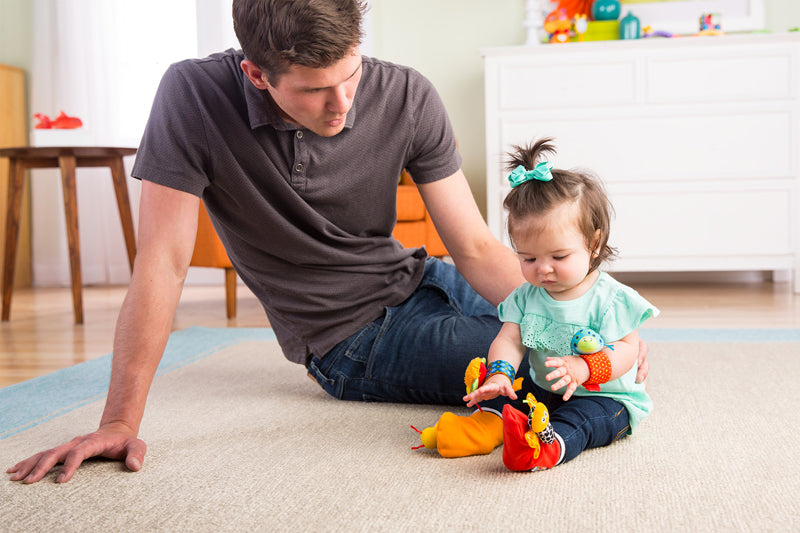 Lamaze Gardenbug Wrist Rattle Footfinder Set