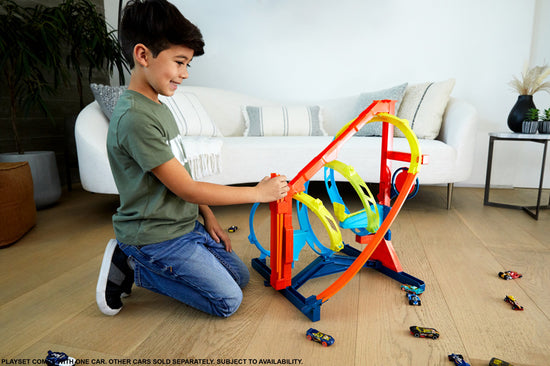 Hot Wheels Track Builder Corkscrew Twist Kit l Available at Baby City
