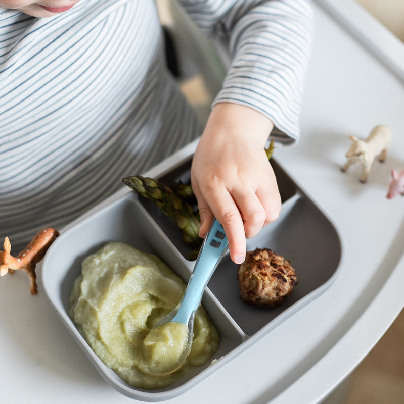 Béaba Silicone Suction Compartment Plate Grey l To Buy at Baby City