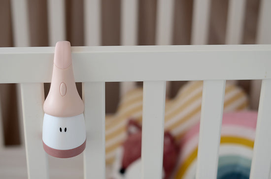 Béaba Pixie Torch 2-in-1 Portable Night Light - Chalk Pink l Baby City UK Stockist
