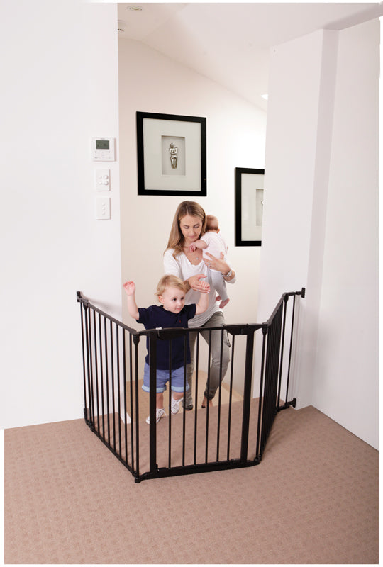 Dreambaby Newport Adapta 3-Panel Gate Black l Baby City UK Retailer