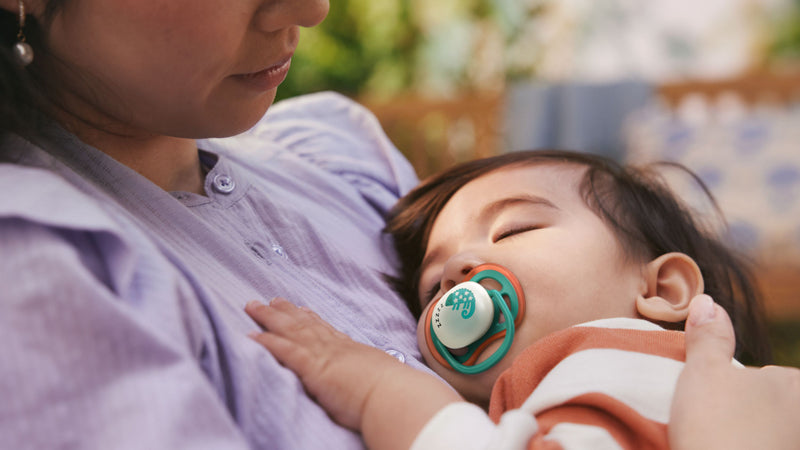 Philips Avent Pacifier Ultra Air Nighttime Boy 6-18 months 2Pk l For Sale at Baby City