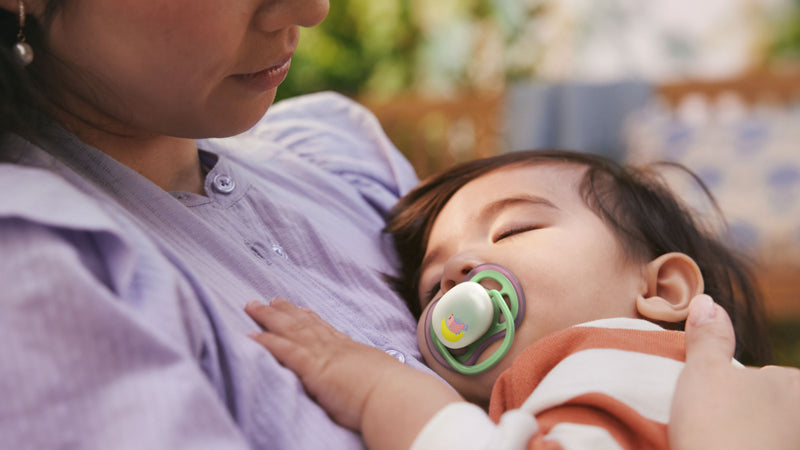 Philips Avent Pacifier Ultra Air Nighttime Girl 6-18 months 2Pk l For Sale at Baby City