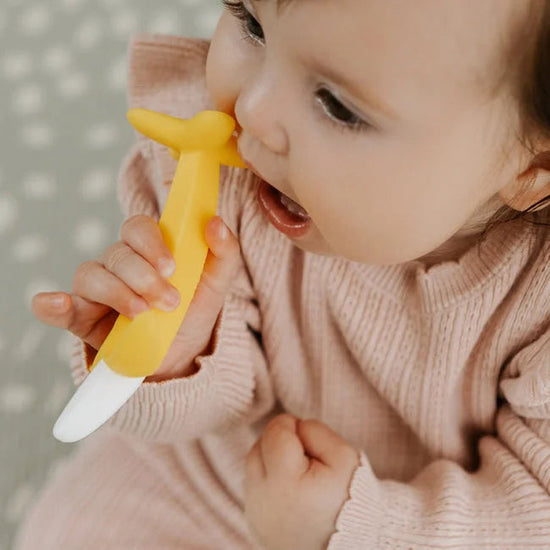 Nuby Banana Shaped Silicone Teether l Baby City UK Stockist
