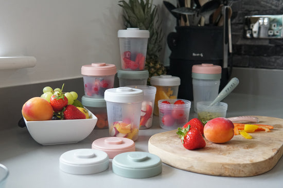 Load image into Gallery viewer, Béaba Baby Food Storage Clip Containers &amp;amp; Spoons Set Eucalyptus l Baby City UK Retailer
