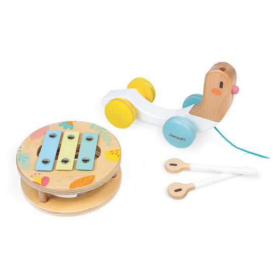 Janod Pure Pull Along Snail at Baby City's Shop