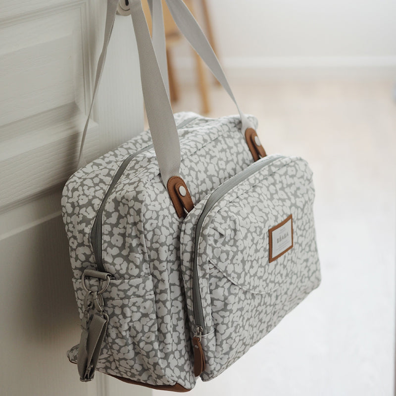 Load image into Gallery viewer, Shop Baby City&amp;#39;s Béaba Geneva II Changing Bag Grey Blossom
