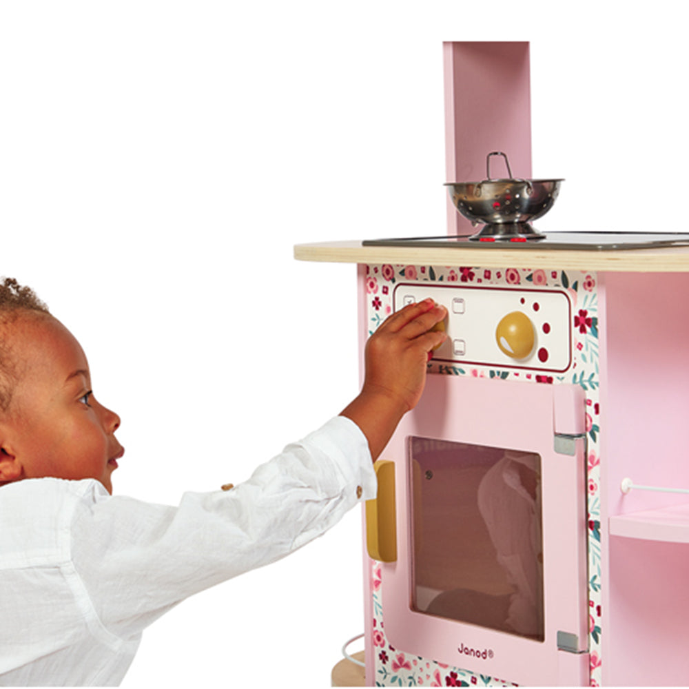 Baby City's Janod Twist Kitchen