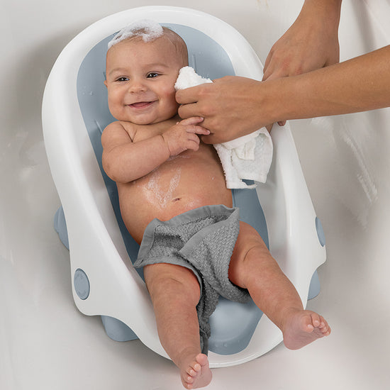 Load image into Gallery viewer, Summer Infant Clean Rinse Baby Bather at Vendor Baby City
